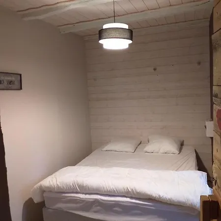 Holiday home Longere Lotoise 5